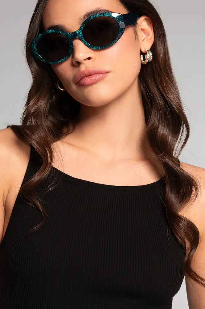 VANNI x Oscalito sunglasses in green DAMA acetate with textured pattern inspired by yarns