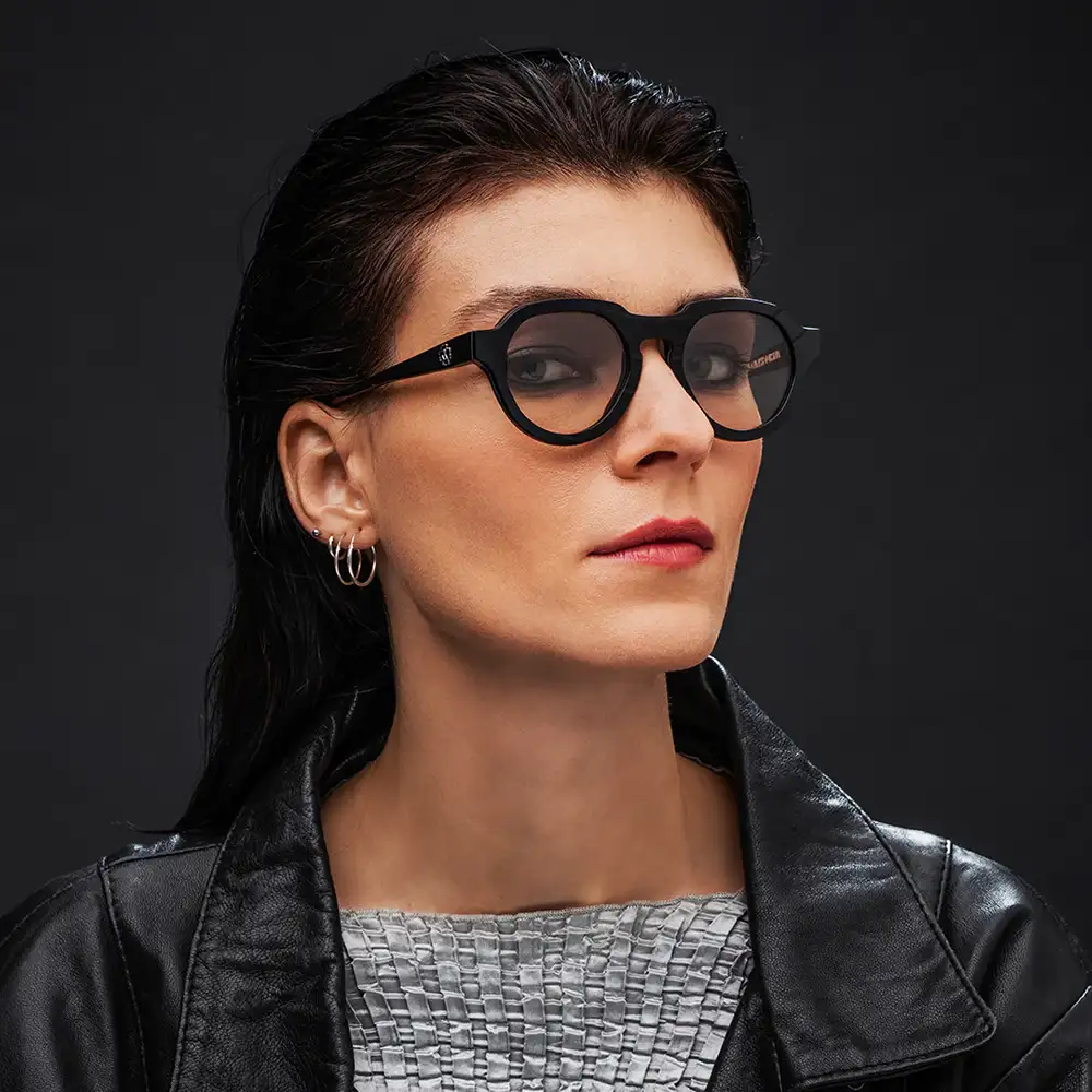 Vinylize RAMMSTEIN Eyewear RST-S-V-03 worn by woman